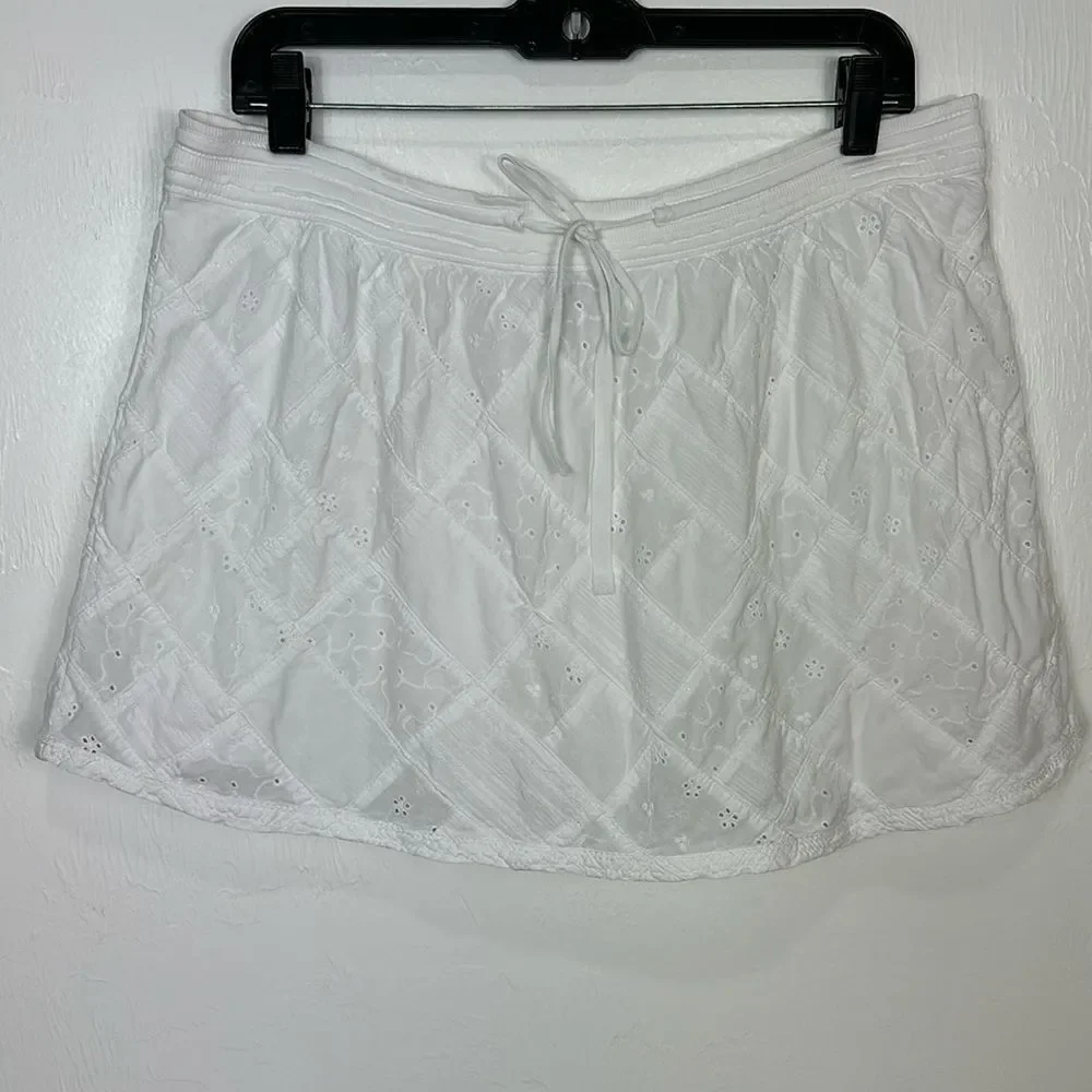 American Eagle Outfitters White Eyelet Embroidery Micro Mini Skirt Size 12